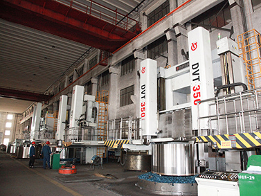 數(shù)控雙柱立式車床(四臺分別是Φ5m、Φ5m、Φ3.5m、Φ2.5m)